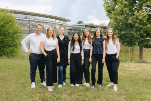 260609-connecta-029-300x200 Team